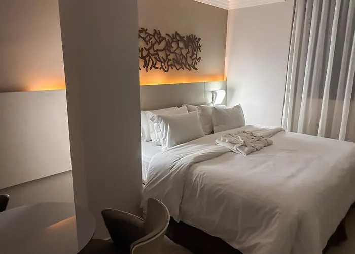 Lagoon Prime Hotel